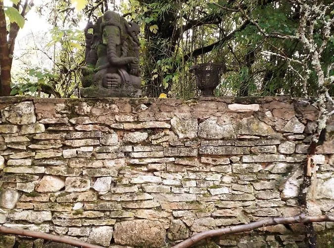 ベッド・アンド・ブレックファスト Leovil